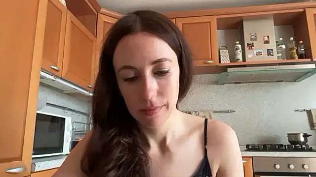 Flamingo Queen online show from 27, 6, 2026