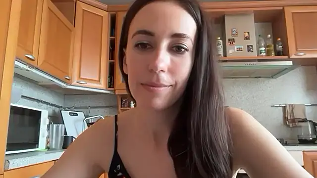 Flamingo Queen online show from 14, 7, 2026