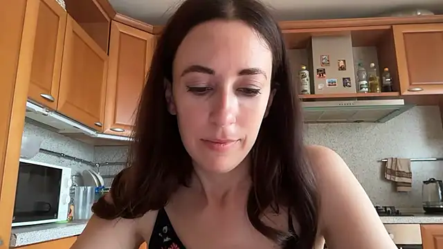Flamingo Queen online show from 13, 7, 2026