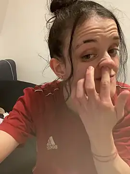 LeonieClairee online show from 9, 6, 2026