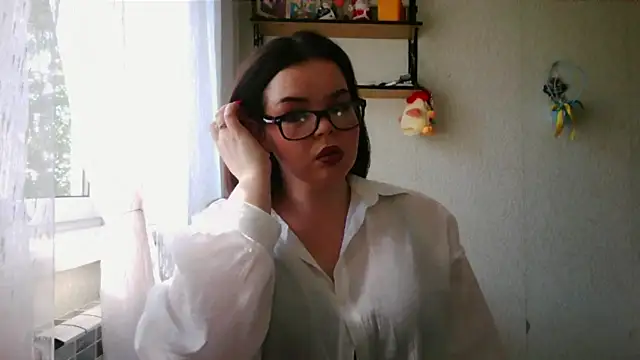Snapshot of LiyaHoly chatting on 12, 6, 2026 LiyaHoly online show from 12, 6, 2026