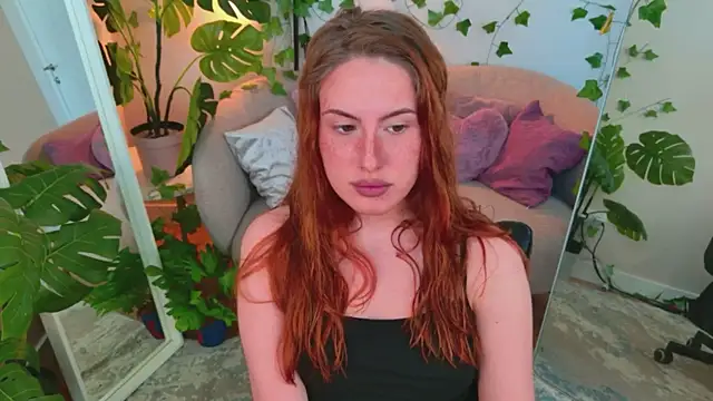 ChloeAster online show from 2, 8, 2026