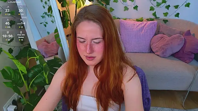 ChloeAster online show from 4, 8, 2026