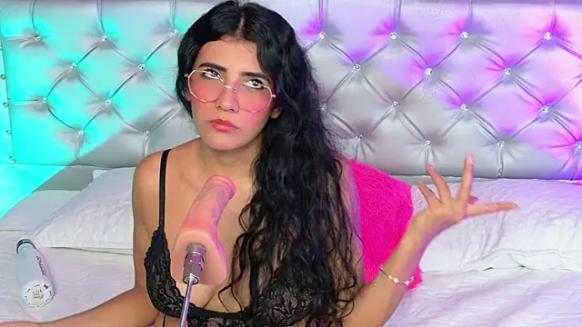 Scarlett  Moon online show from 13, 7, 2026