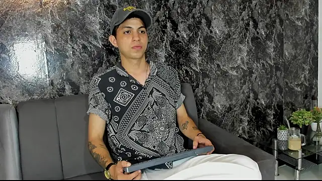 cameron lux77 online show from 29, 7, 2026