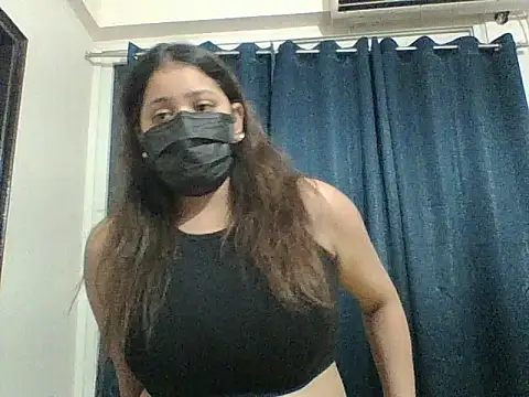 Snapshot of luvruhi chatting on 9, 6, 2026 luvruhi online show from 9, 6, 2026