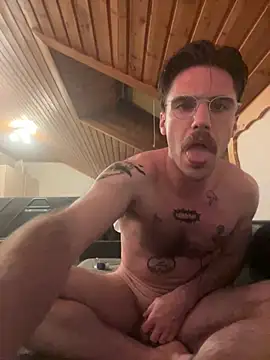 ButtFuckSlut666 online show from 7, 6, 2026
