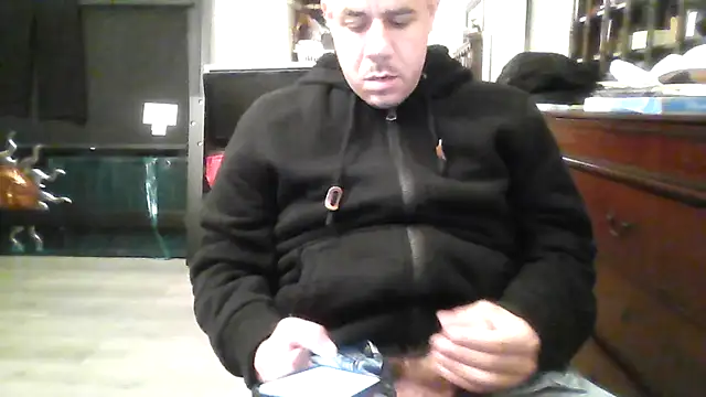 Snapshot of toosexy4myshirt chatting on 9, 7, 2026 toosexy4myshirt online show from 9, 7, 2026