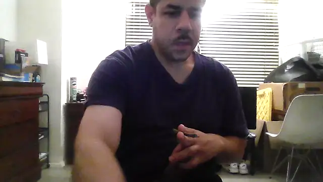 Snapshot of toosexy4myshirt chatting on 19, 7, 2026 toosexy4myshirt online show from 19, 7, 2026