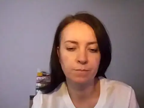 JenniferAlone online show from 6, 7, 2026
