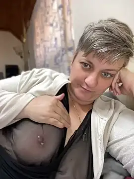 Snapshot of blueiceeyes chatting on 12, 6, 2026 blueiceeyes online show from 12, 6, 2026