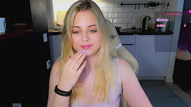blonde kellyy online show from 26, 6, 2026