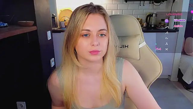 blonde kellyy online show from 23, 6, 2026
