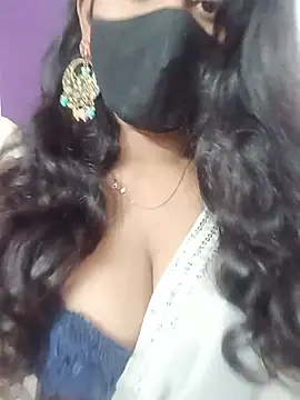 Clara-Lilly online show from 12, 7, 2026