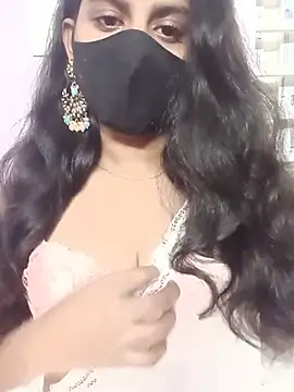 Clara-Lilly online show from 21, 7, 2026