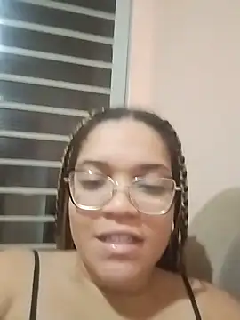 Snapshot of Esquetadinhas chatting on 12, 6, 2026 Esquetadinhas online show from 12, 6, 2026