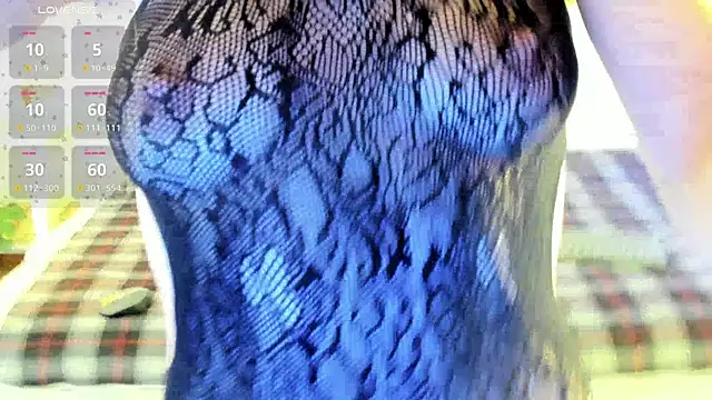 Lyana xz online show from 15, 6, 2026