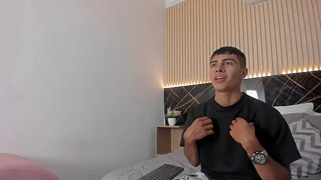 Bruno fox online show from 18, 6, 2026