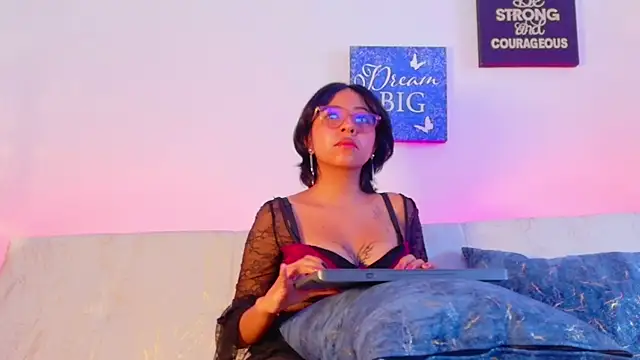 dhalya roses online show from 12, 6, 2026