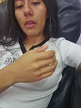 Carla Alvez online show from 13, 7, 2026