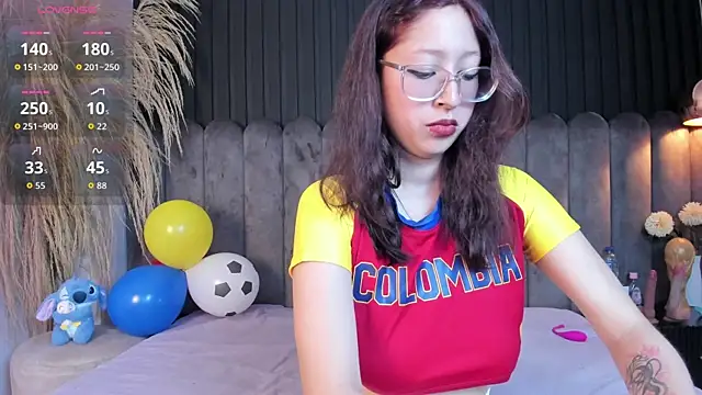 Snapshot of lunar_lustx chatting on 23, 6, 2026 lunar lustx online show from 23, 6, 2026