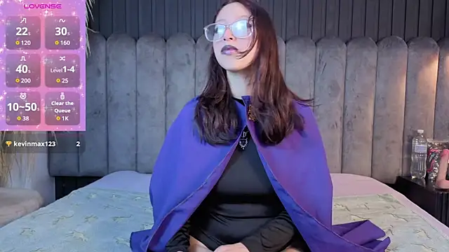 Snapshot of lunar_lustx chatting on 12, 7, 2026 lunar lustx online show from 12, 7, 2026