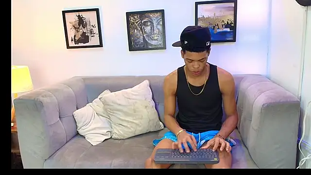 Snapshot of BLACK_AND_WHITET chatting on 12, 7, 2026 BLACK AND WHITET online show from 12, 7, 2026