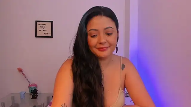 LauraToro  online show from 18, 2, 2026