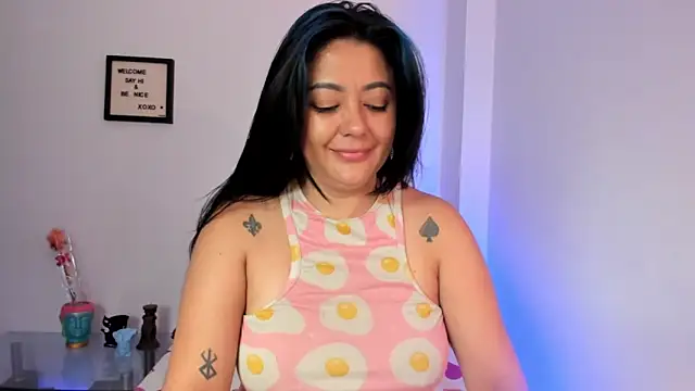 LauraToro  online show from 17, 1, 2026