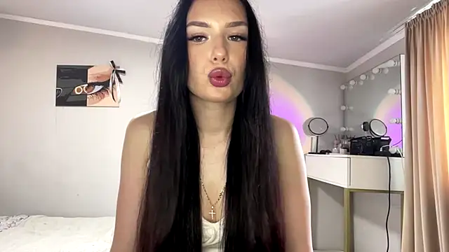 Snapshot of amelialiana chatting on 15, 6, 2026 amelialiana online show from 15, 6, 2026