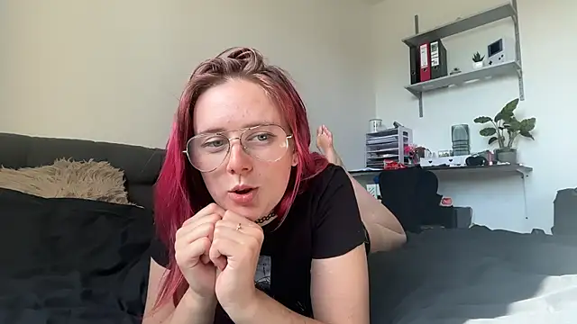 Snapshot of LeaLoveXXX chatting on 22, 6, 2026 LeaLoveXXX online show from 22, 6, 2026