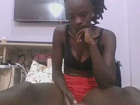Snapshot of ebonypetite2 chatting on 11, 6, 2026 ebonypetite2 online show from 11, 6, 2026
