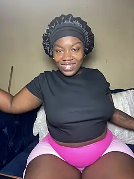 Snapshot of BigBootyBrie01 chatting on 18, 6, 2026 BigBootyBrie01 online show from 18, 6, 2026
