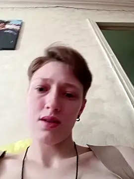 Snapshot of Luna-Desire chatting on 15, 6, 2026 Luna-Desire online show from 15, 6, 2026