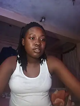 Snapshot of 001mummy chatting on 10, 6, 2026 001mummy online show from 10, 6, 2026