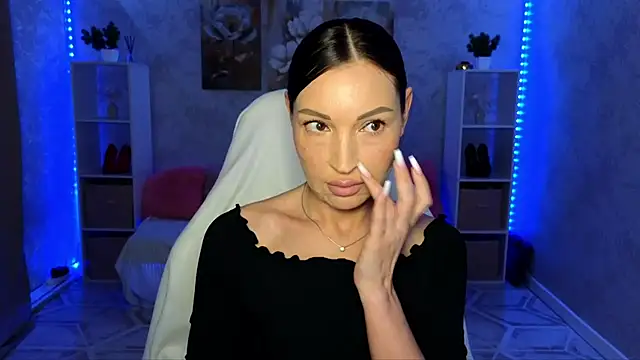 NikoleMills online show from 26, 6, 2026