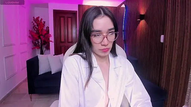 Snapshot of Emma_caarter_ chatting on 26, 6, 2026 Emma caarter online show from 26, 6, 2026