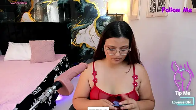 Miss Kloee online show from 28, 7, 2026