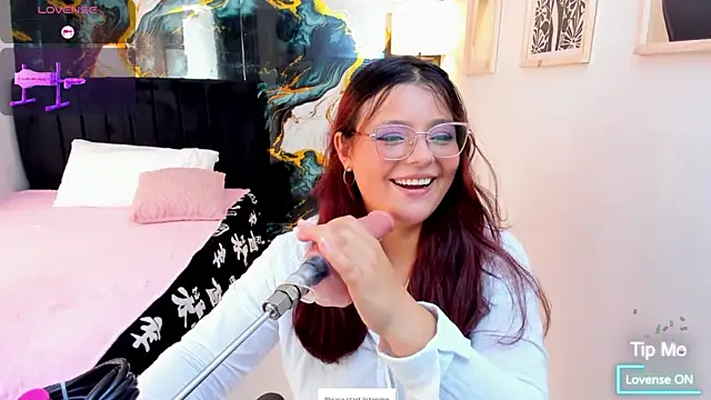 Miss Kloee online show from 24, 7, 2026