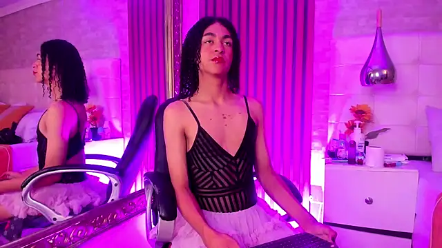 KyleeSmiith online show from 14, 7, 2026