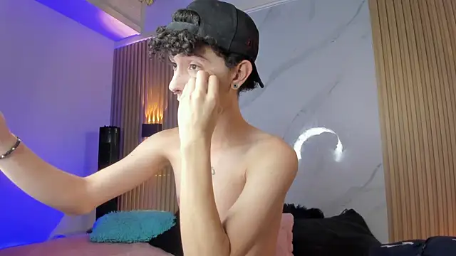 im ethan  online show from 30, 6, 2026