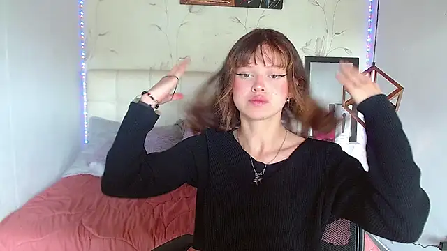 Evelynn fox  online show from 30, 6, 2026
