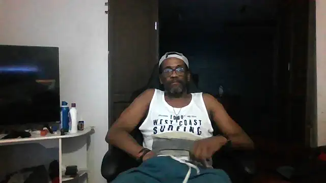 Snapshot of WildCravings chatting on 10, 6, 2026 WildCravings online show from 10, 6, 2026