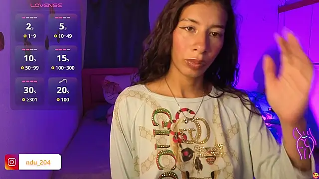 Snapshot of Siena_sofia chatting on 19, 6, 2026 Siena sofia online show from 19, 6, 2026