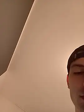 xxxavierbrown online show from 12, 6, 2026