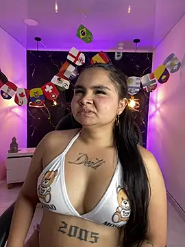 Snapshot of TifanyRoseX chatting on 9, 7, 2026 TifanyRoseX online show from 9, 7, 2026