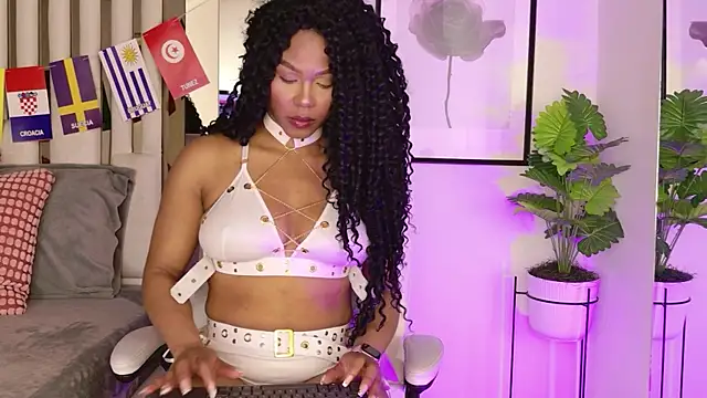 Anabella London online show from 18, 7, 2026
