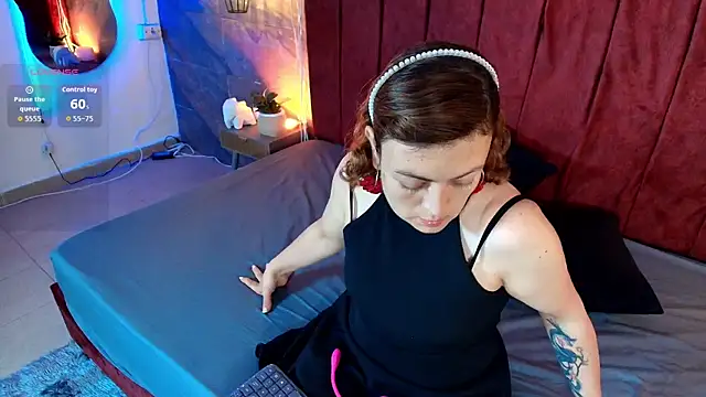 Hinata Moon online show from 6, 8, 2026