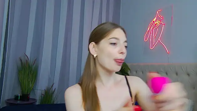 NicolSkye online show from 30, 6, 2026