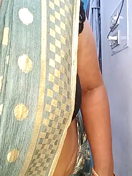 Snapshot of tamil_sarah chatting on 1, 7, 2026 tamil sarah online show from 1, 7, 2026